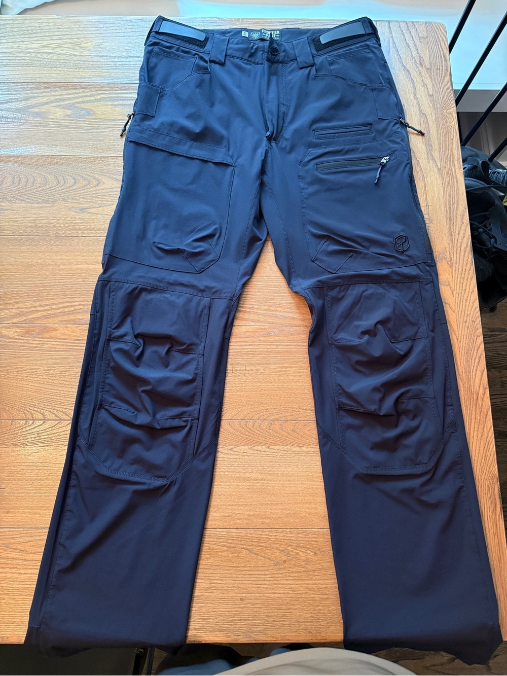 Born Primitive Frontier 2.0 lite pants
